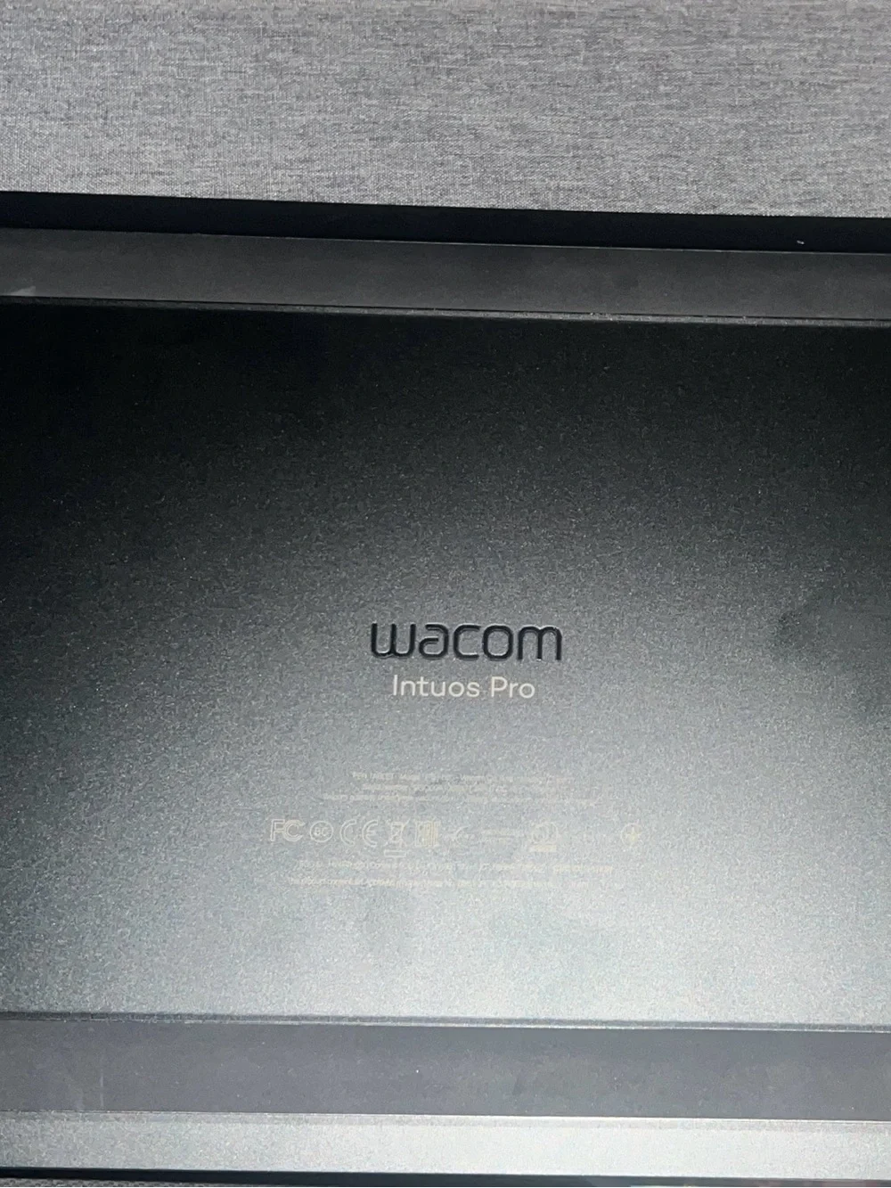 Intuos Pro Medium Graphics Tablet - Black
